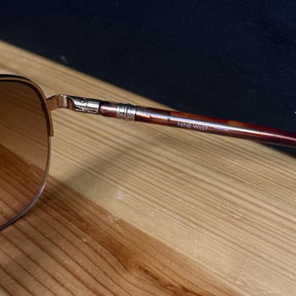 WOMEN'S NINE WEST SUNGLASSES AVIATOR COLOR BROWN LENS TORTOISESHELL PREOWNED - Picture 7 of 7